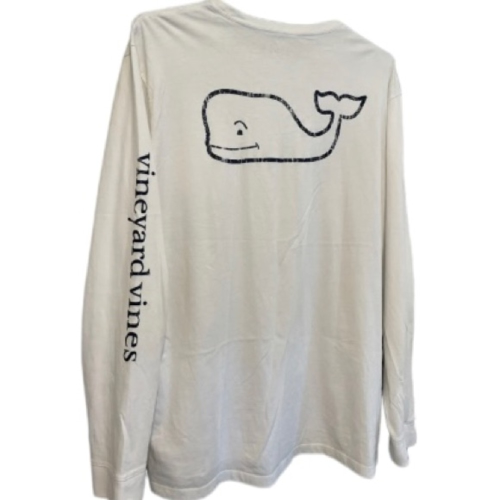 VINEYARD VINES Vintage Whale Long-Sleeve Pocket Tee - Picture 1 of 10